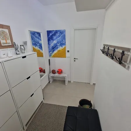 Petra Apartment *